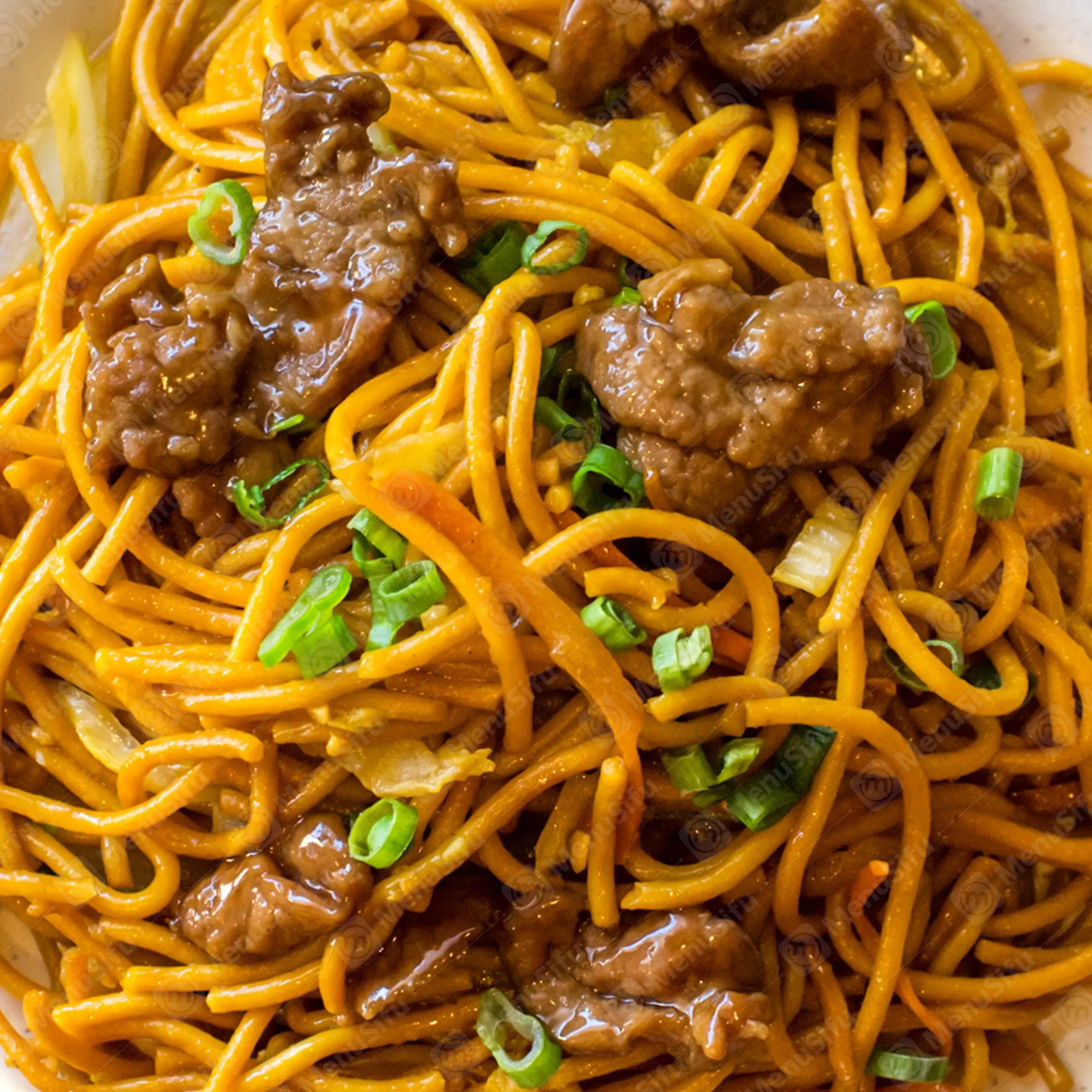 Lo Mein at Great Wall, Chinese Restaurant in Greenville